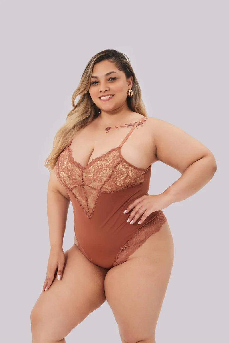 Liftyenn™ Rosaline - Dantelli şekillendirici bodysuit